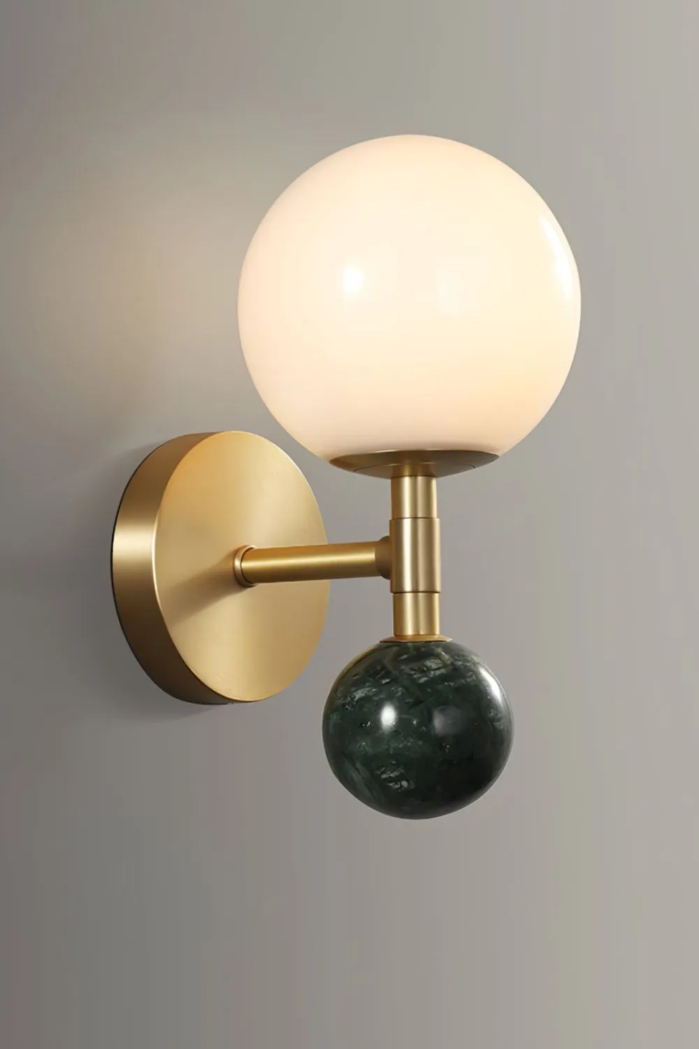 Dalt Wall Lamp