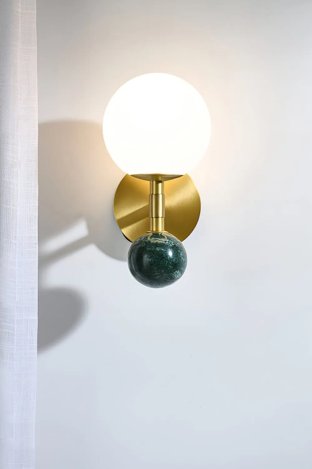 Dalt Wall Lamp