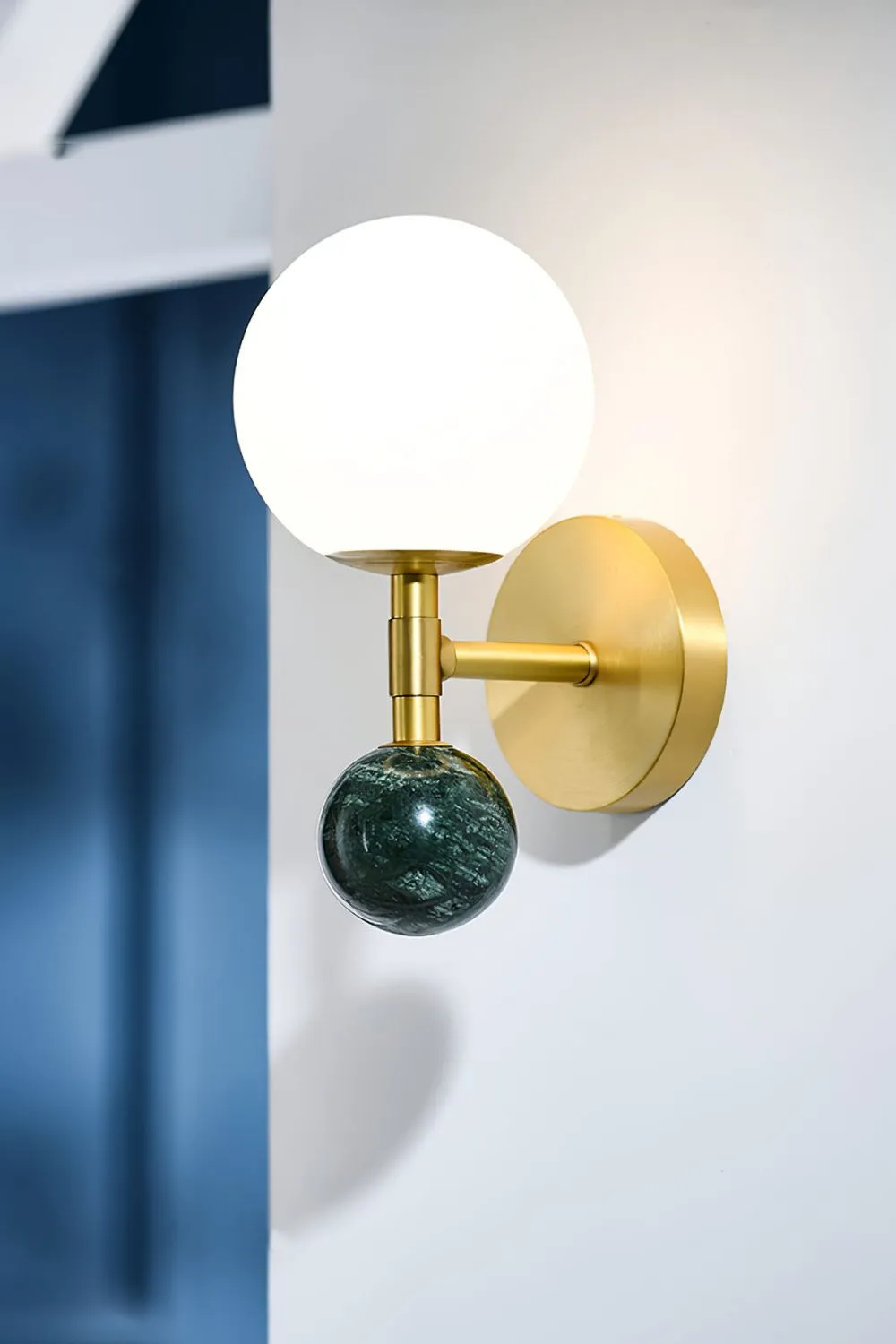 Dalt Wall Lamp