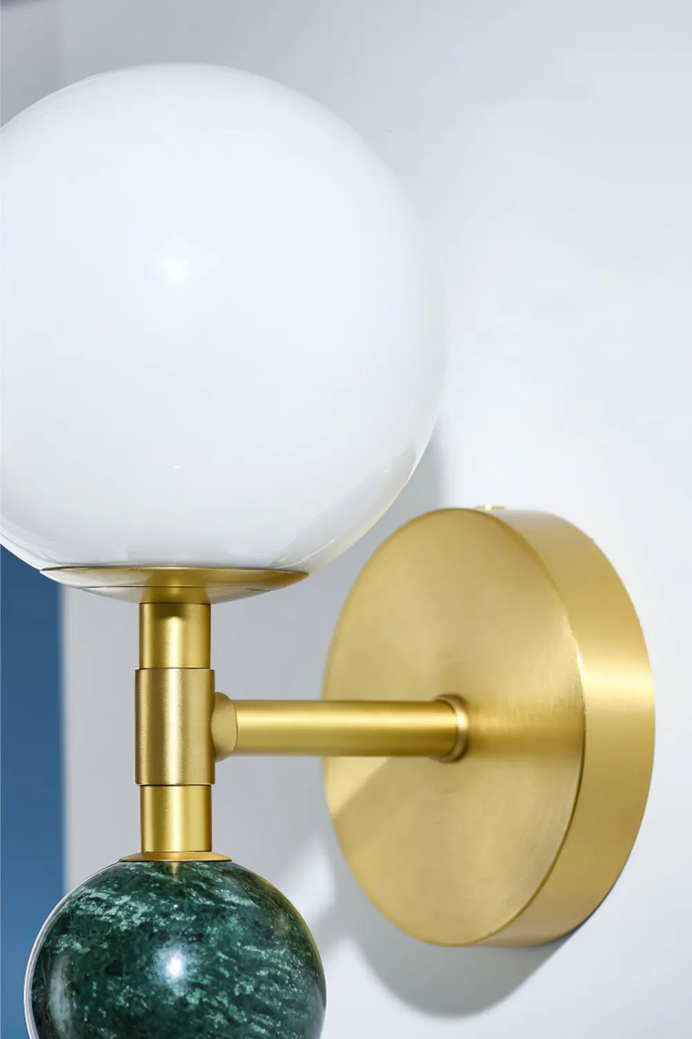 Dalt Wall Lamp