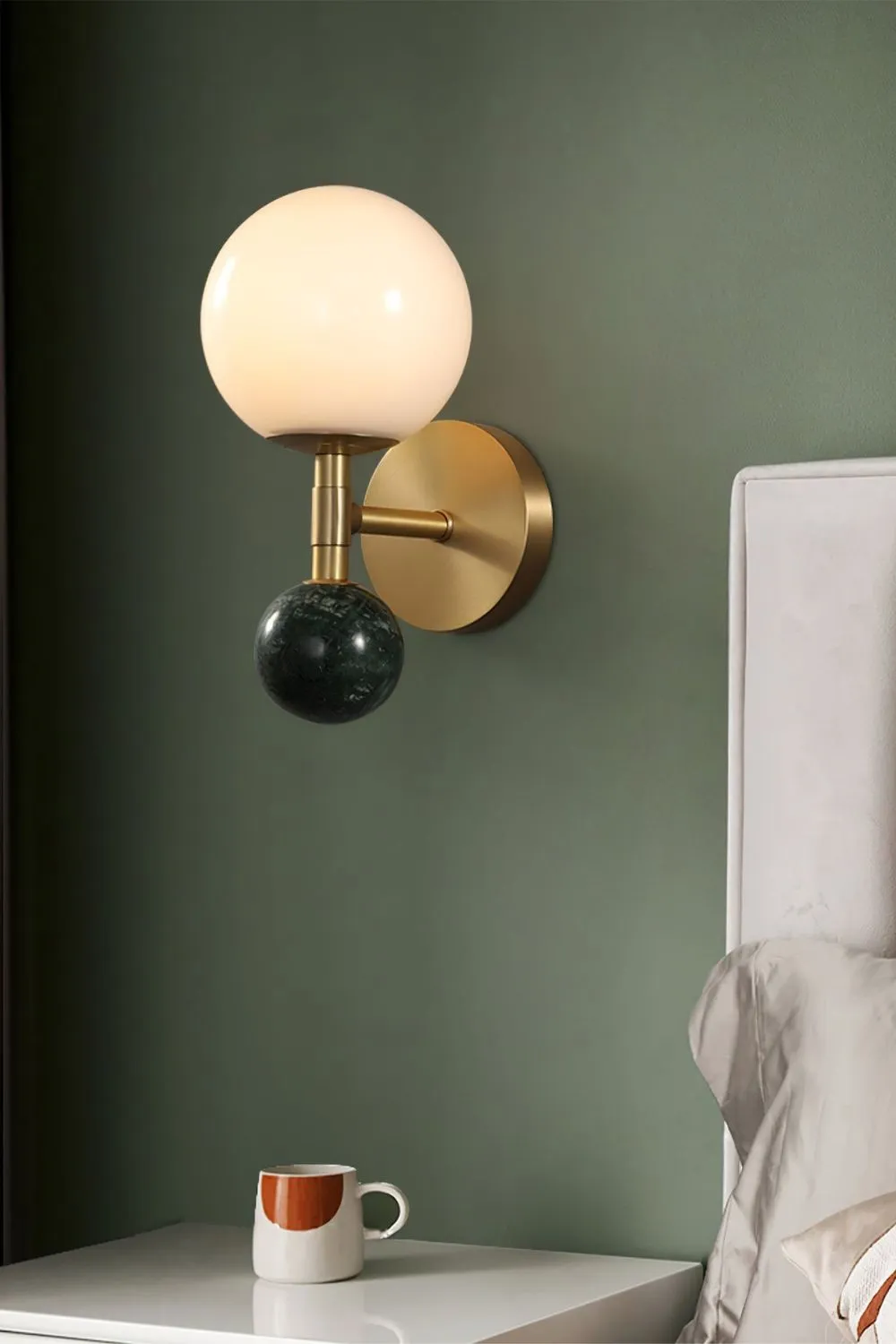 Dalt Wall Lamp