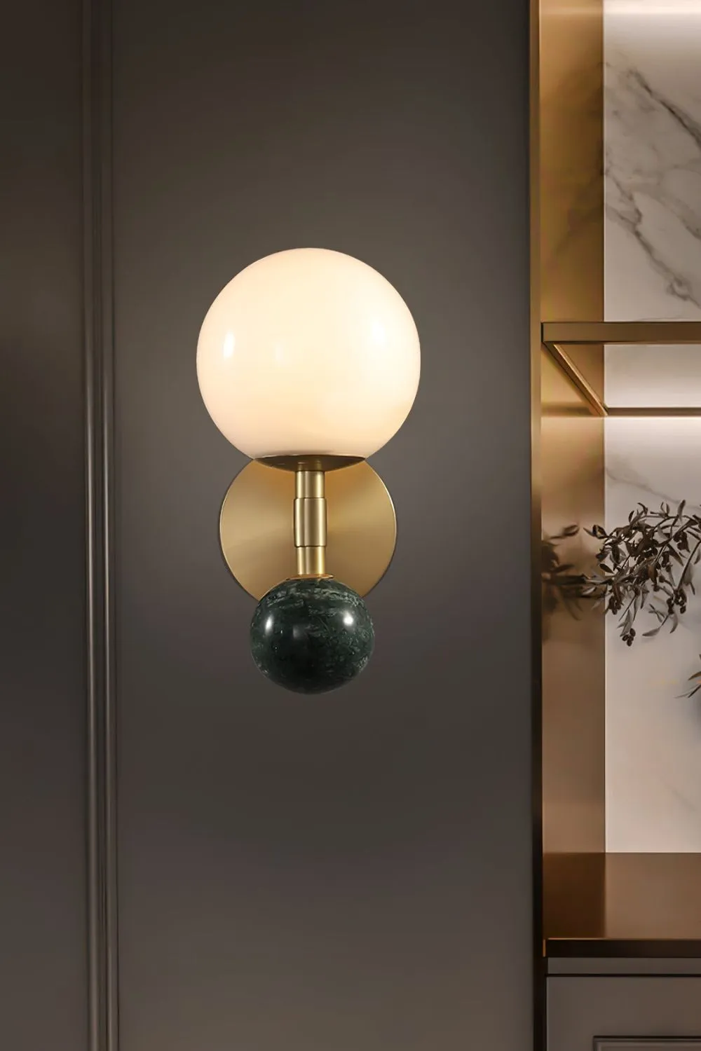 Dalt Wall Lamp