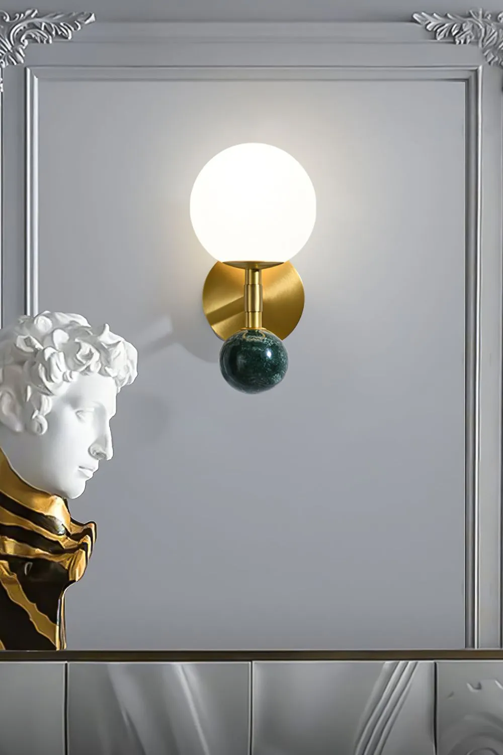 Dalt Wall Lamp