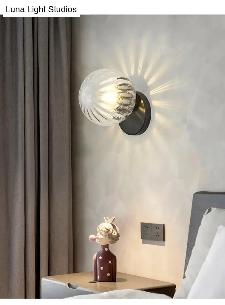 Modern Simplicity Wall Sconce: 1-Light Metal Wall Lamp with Glass Ball Shade