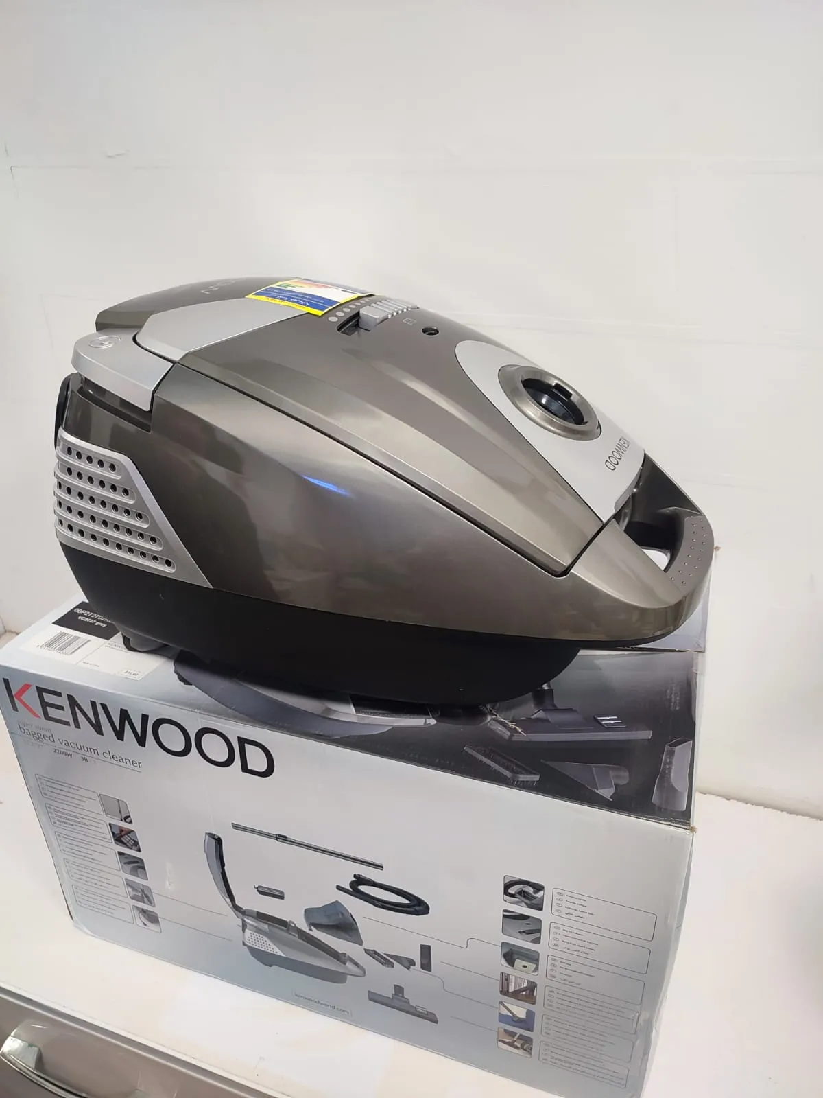 Original KENWOOD Super Silent Vacuum Cleaner 2200W