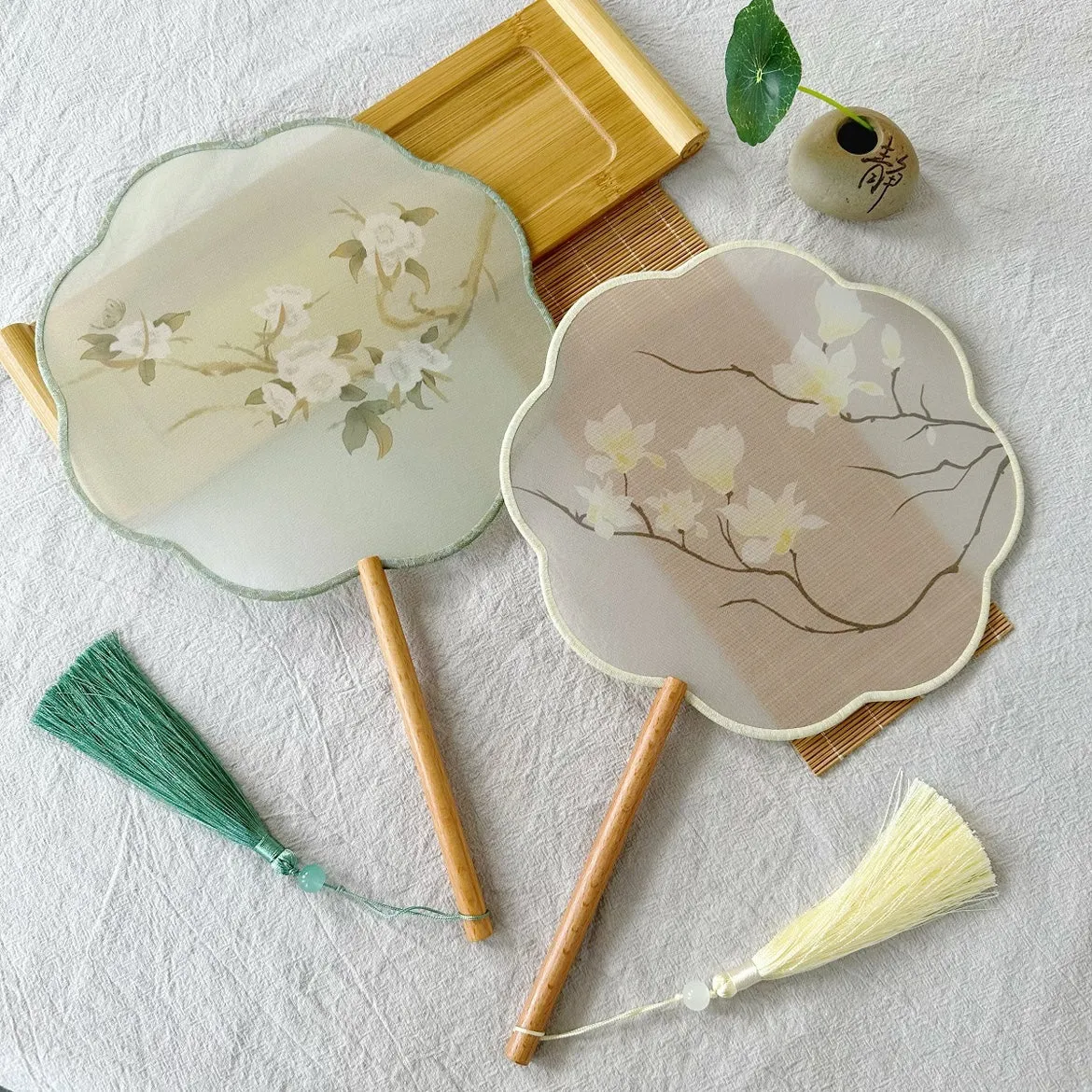 Shanzi 扇子 Translucent Silk Floral Print Tuanshan Round Fan