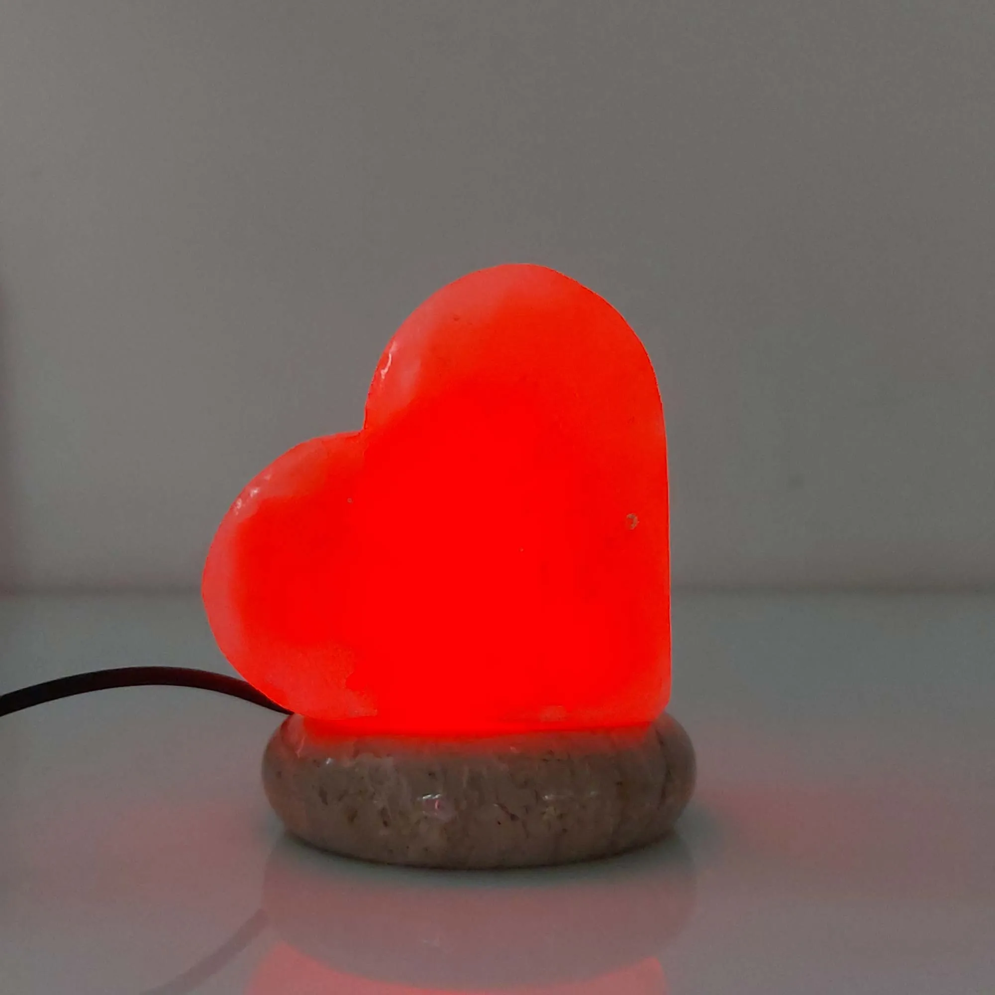 USB Colour Changing Salt Himalayan Lamp - Heart Love Shape Pink Rock LED Light