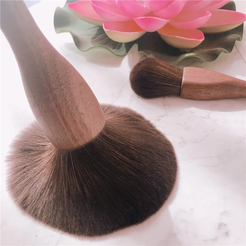 Walnut fiber hair makeup brush